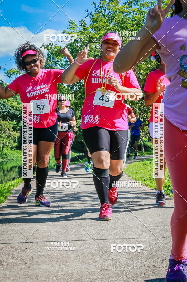 Buy your photos of the eventTreino Luluzinhas Running - Especial de Natal on Fotop