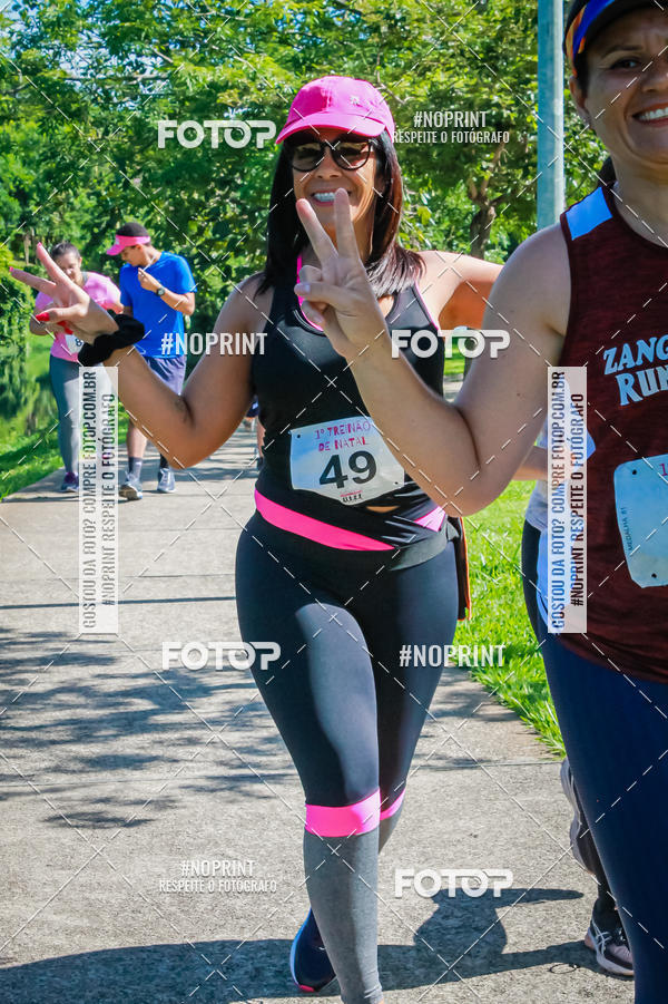 Buy your photos of the eventTreino Luluzinhas Running - Especial de Natal on Fotop