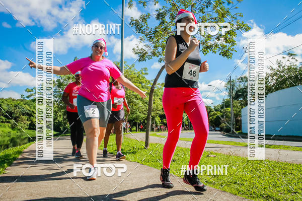 Buy your photos of the eventTreino Luluzinhas Running - Especial de Natal on Fotop