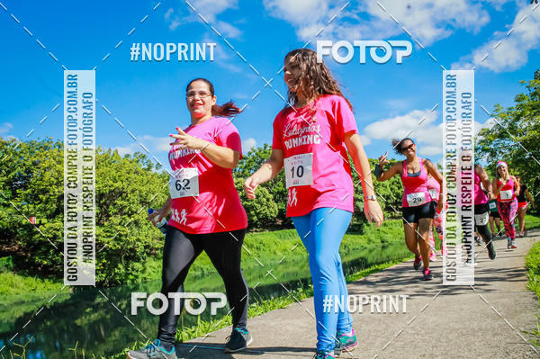 Buy your photos of the eventTreino Luluzinhas Running - Especial de Natal on Fotop