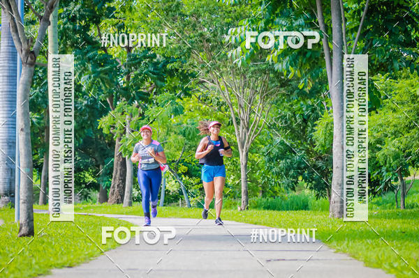 Buy your photos of the eventTreino Luluzinhas Running - Especial de Natal on Fotop