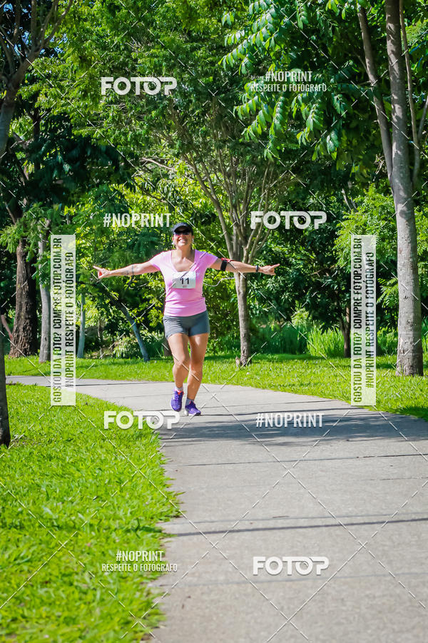 Buy your photos of the eventTreino Luluzinhas Running - Especial de Natal on Fotop