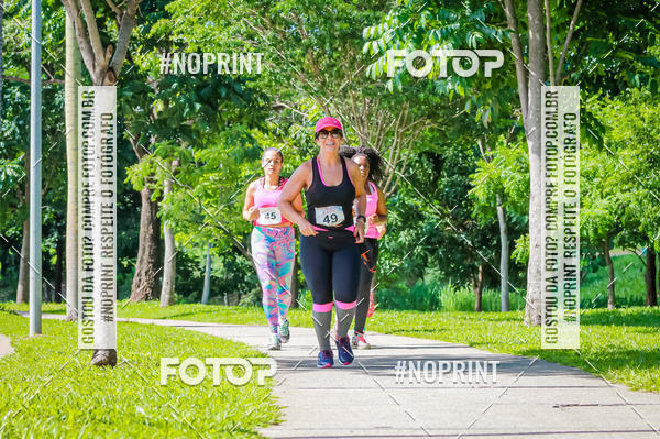 Buy your photos of the eventTreino Luluzinhas Running - Especial de Natal on Fotop