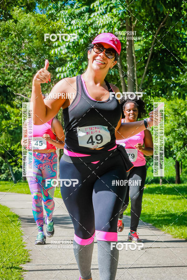 Buy your photos of the eventTreino Luluzinhas Running - Especial de Natal on Fotop