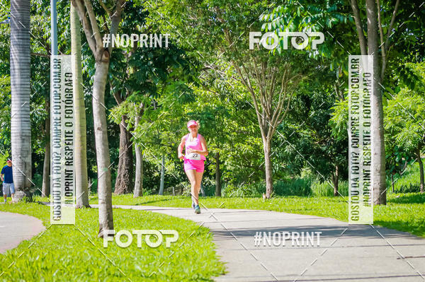 Buy your photos of the eventTreino Luluzinhas Running - Especial de Natal on Fotop