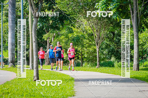 Buy your photos of the eventTreino Luluzinhas Running - Especial de Natal on Fotop