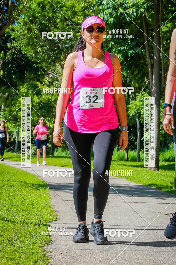 Buy your photos of the eventTreino Luluzinhas Running - Especial de Natal on Fotop