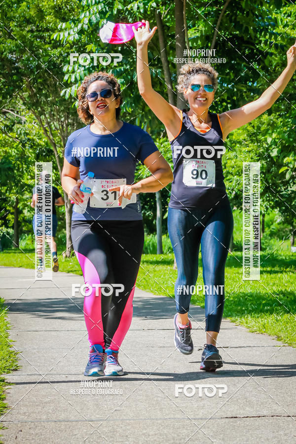 Buy your photos of the eventTreino Luluzinhas Running - Especial de Natal on Fotop