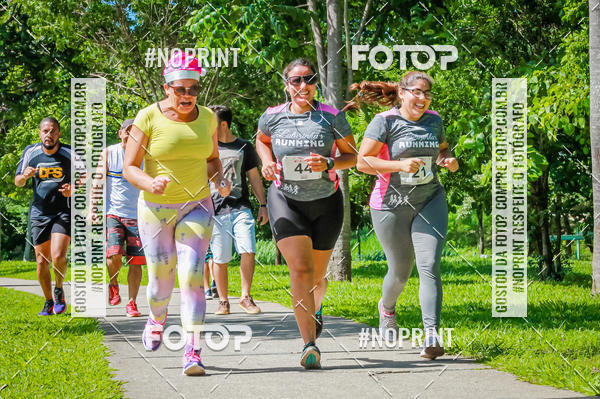 Buy your photos of the eventTreino Luluzinhas Running - Especial de Natal on Fotop