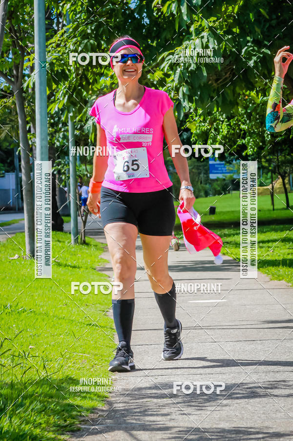 Buy your photos of the eventTreino Luluzinhas Running - Especial de Natal on Fotop