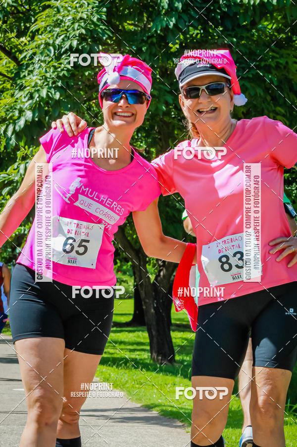 Buy your photos of the eventTreino Luluzinhas Running - Especial de Natal on Fotop
