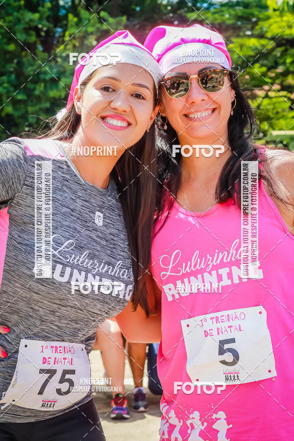 Buy your photos of the eventTreino Luluzinhas Running - Especial de Natal on Fotop