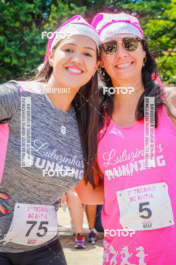 Buy your photos of the eventTreino Luluzinhas Running - Especial de Natal on Fotop