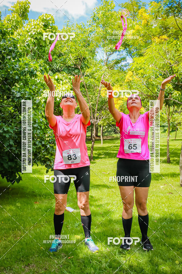 Buy your photos of the eventTreino Luluzinhas Running - Especial de Natal on Fotop