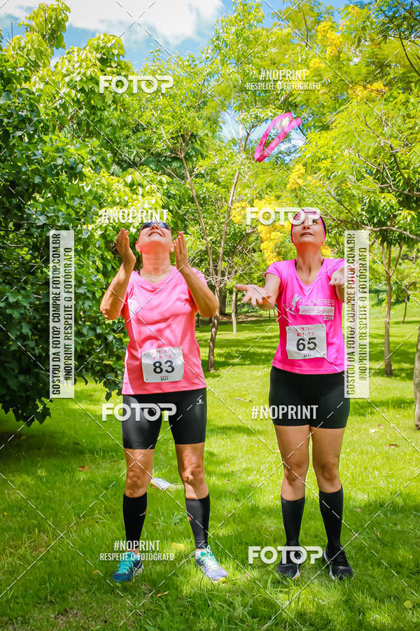 Buy your photos of the eventTreino Luluzinhas Running - Especial de Natal on Fotop