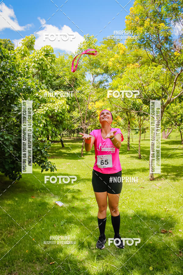 Buy your photos of the eventTreino Luluzinhas Running - Especial de Natal on Fotop