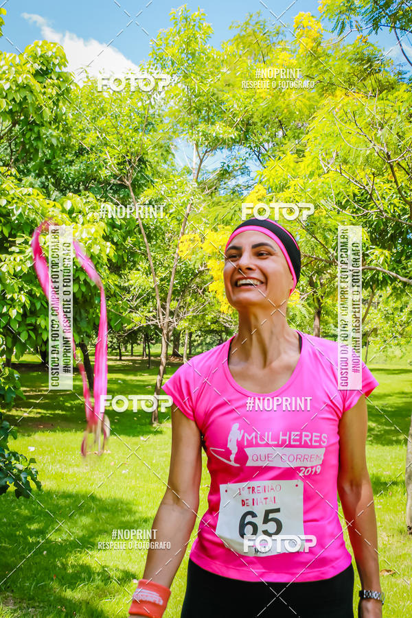 Buy your photos of the eventTreino Luluzinhas Running - Especial de Natal on Fotop