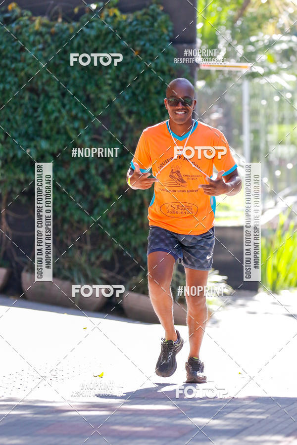 Buy your photos of the eventVolta Internacional da Contorno - Casa do Corredor on Fotop