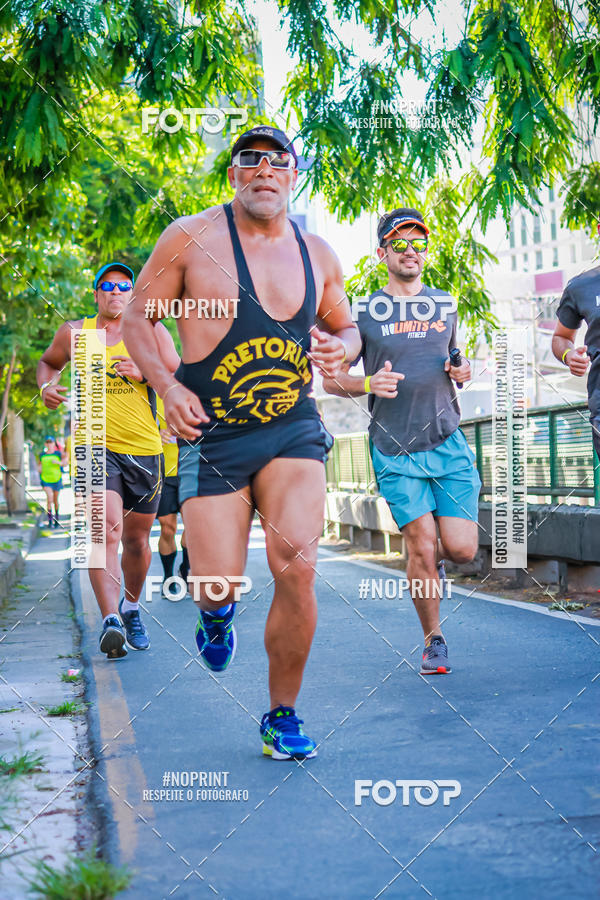 Buy your photos of the eventVolta Internacional da Contorno - Casa do Corredor on Fotop