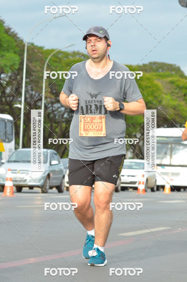 Buy your photos of the eventCorrida Mulher-Maravilha - Bras�lia on Fotop