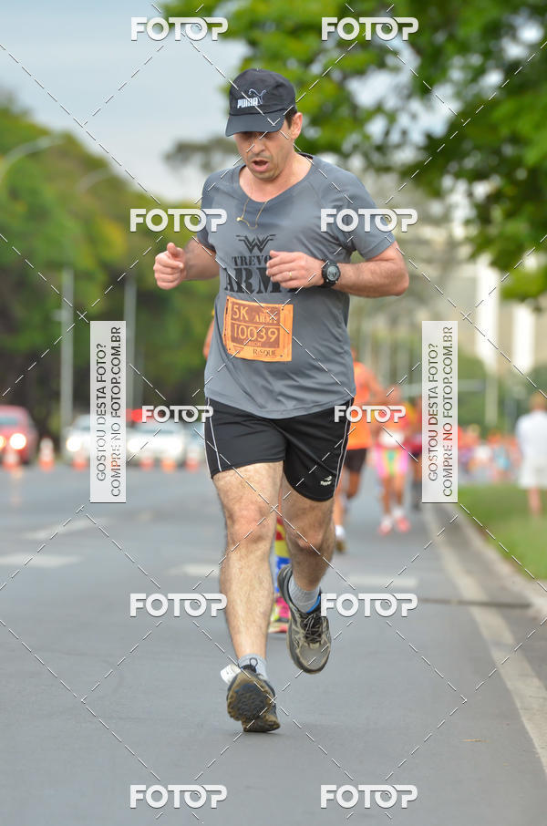 Buy your photos of the eventCorrida Mulher-Maravilha - Bras�lia on Fotop