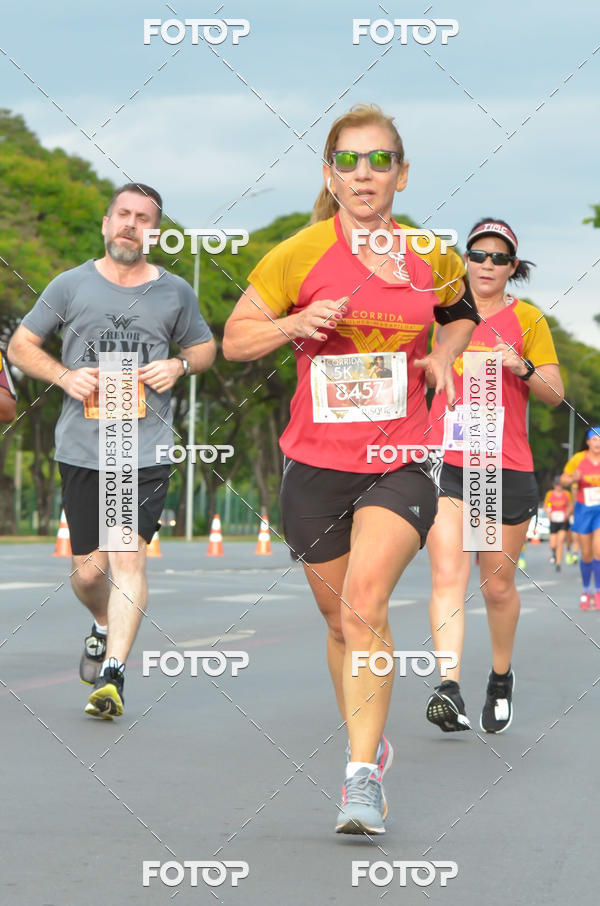 Buy your photos of the eventCorrida Mulher-Maravilha - Bras�lia on Fotop