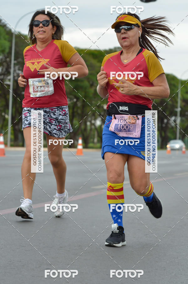 Buy your photos of the eventCorrida Mulher-Maravilha - Bras�lia on Fotop