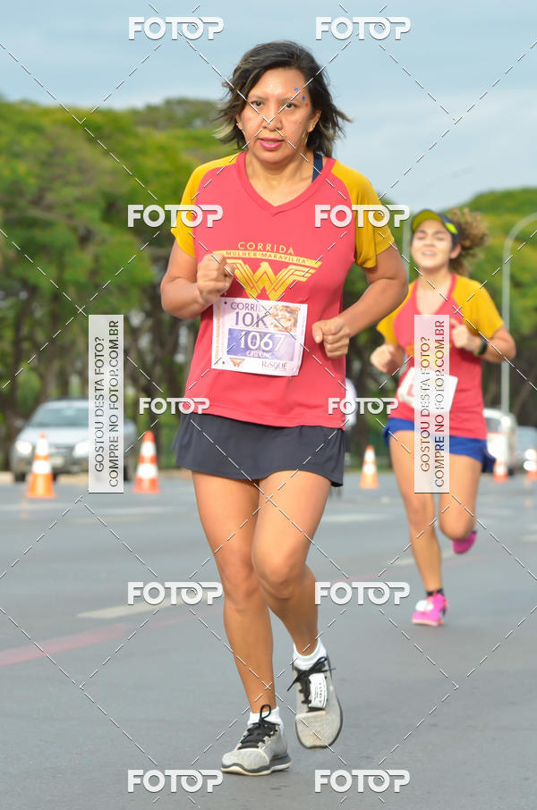 Achetez vos photos de l'vnementCorrida Mulher-Maravilha - Braslia sur Fotop