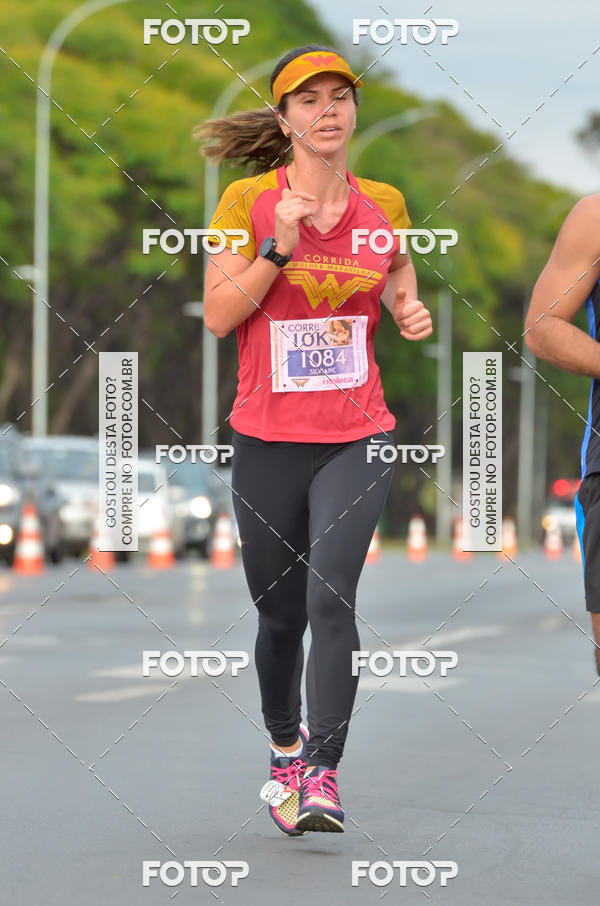 Achetez vos photos de l'vnementCorrida Mulher-Maravilha - Braslia sur Fotop