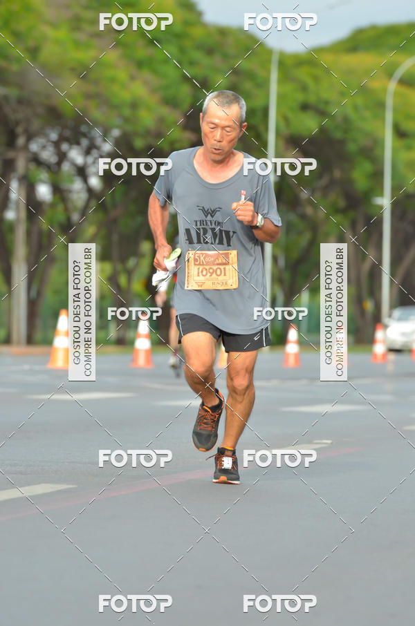 Buy your photos of the eventCorrida Mulher-Maravilha - Bras�lia on Fotop