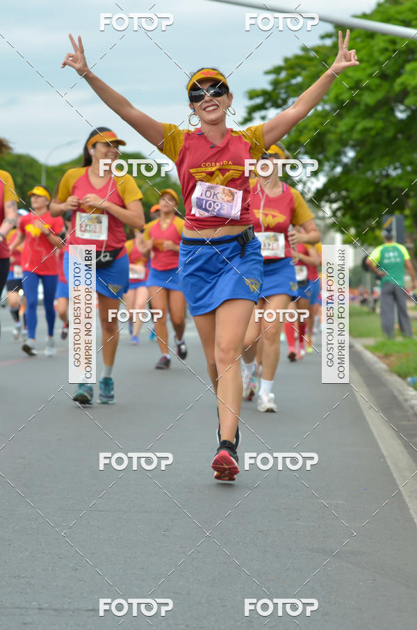 Buy your photos of the eventCorrida Mulher-Maravilha - Bras�lia on Fotop