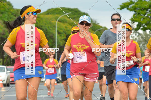 Achetez vos photos de l'vnementCorrida Mulher-Maravilha - Braslia sur Fotop