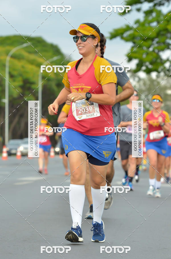 Achetez vos photos de l'vnementCorrida Mulher-Maravilha - Braslia sur Fotop