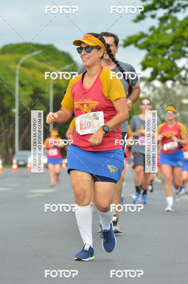 Buy your photos of the eventCorrida Mulher-Maravilha - Bras�lia on Fotop