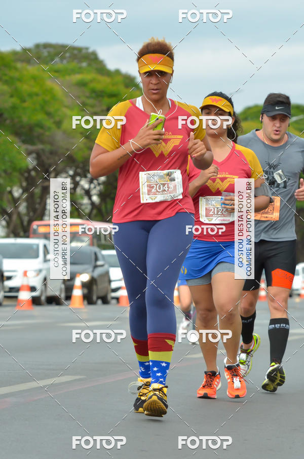 Buy your photos of the eventCorrida Mulher-Maravilha - Bras�lia on Fotop
