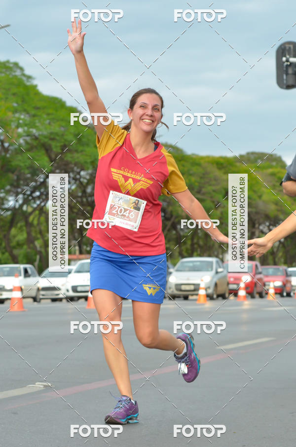 Achetez vos photos de l'vnementCorrida Mulher-Maravilha - Braslia sur Fotop