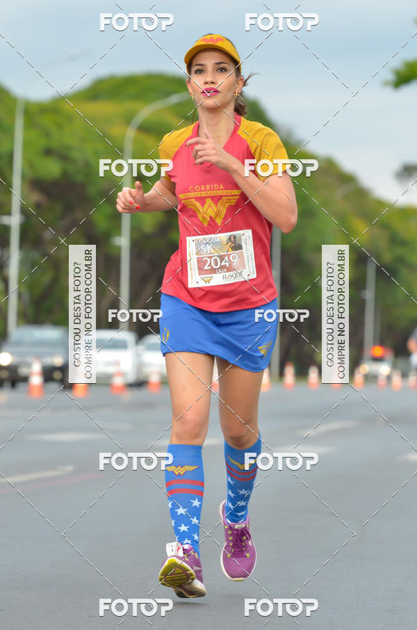 Achetez vos photos de l'vnementCorrida Mulher-Maravilha - Braslia sur Fotop