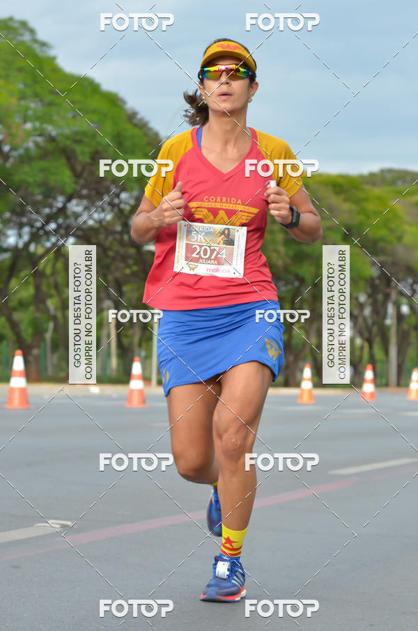 Achetez vos photos de l'vnementCorrida Mulher-Maravilha - Braslia sur Fotop