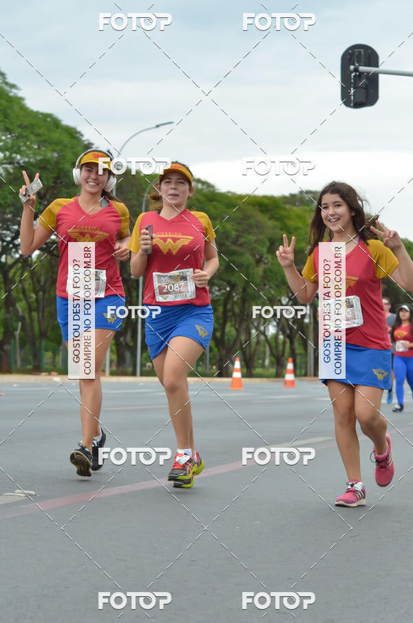 Buy your photos of the eventCorrida Mulher-Maravilha - Bras�lia on Fotop