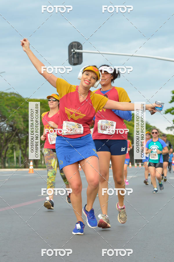 Buy your photos of the eventCorrida Mulher-Maravilha - Bras�lia on Fotop