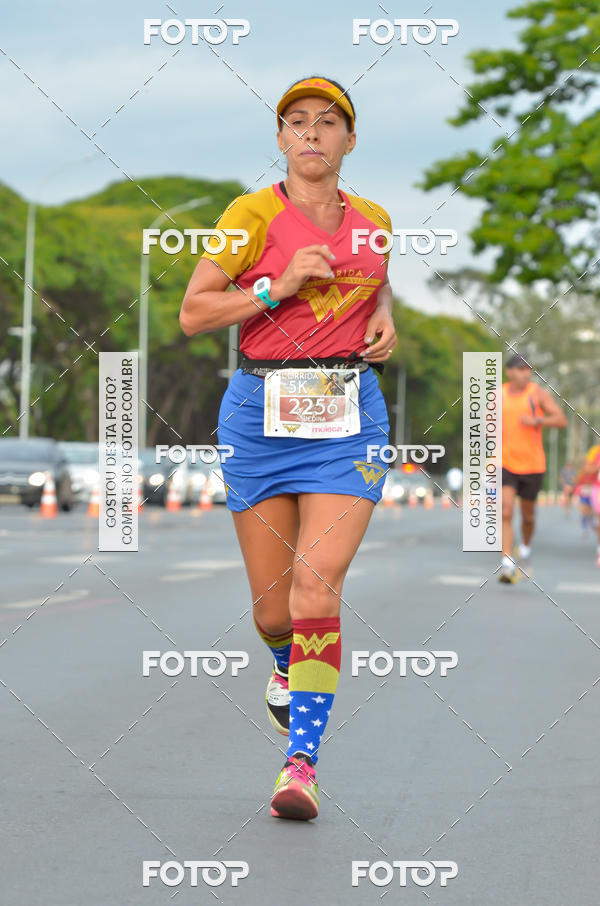 Buy your photos of the eventCorrida Mulher-Maravilha - Bras�lia on Fotop