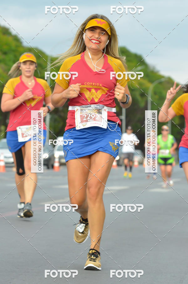 Buy your photos of the eventCorrida Mulher-Maravilha - Bras�lia on Fotop