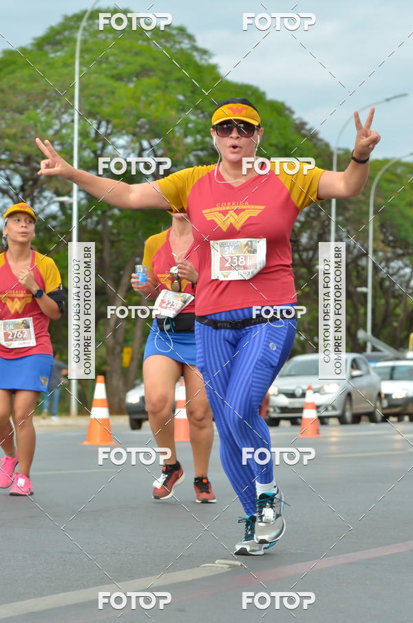 Buy your photos of the eventCorrida Mulher-Maravilha - Bras�lia on Fotop