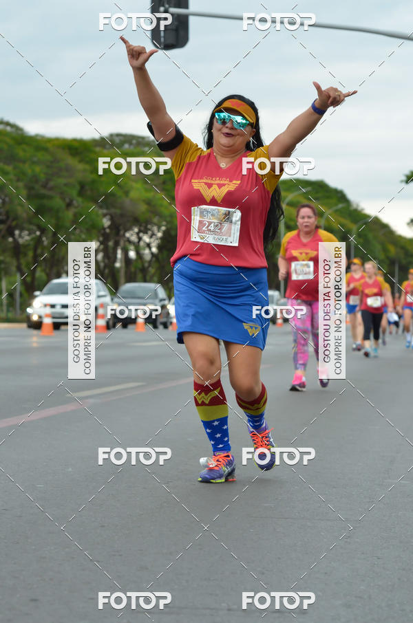 Buy your photos of the eventCorrida Mulher-Maravilha - Bras�lia on Fotop