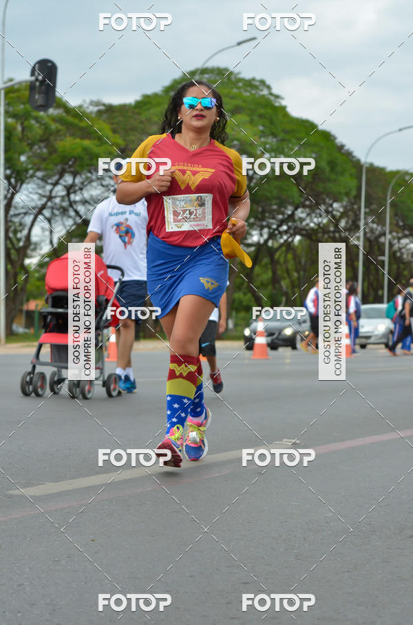 Buy your photos of the eventCorrida Mulher-Maravilha - Bras�lia on Fotop