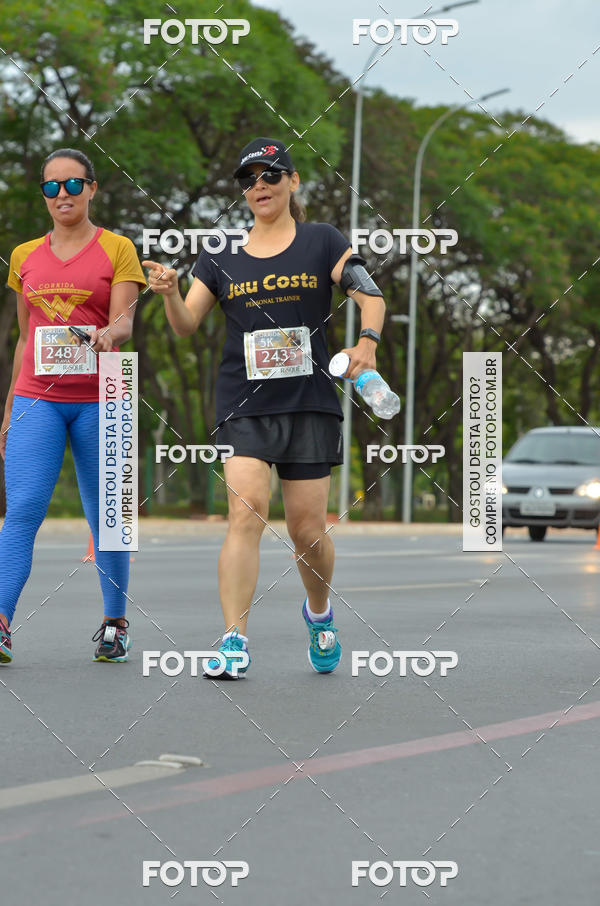 Buy your photos of the eventCorrida Mulher-Maravilha - Bras�lia on Fotop