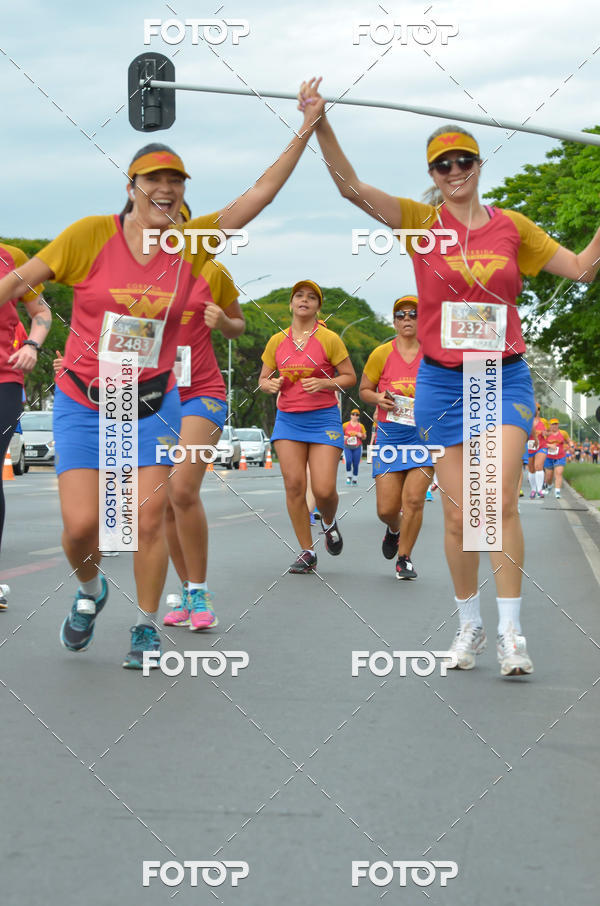 Buy your photos of the eventCorrida Mulher-Maravilha - Bras�lia on Fotop