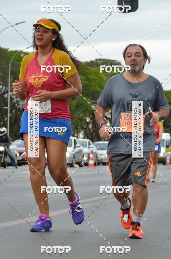 Buy your photos of the eventCorrida Mulher-Maravilha - Bras�lia on Fotop