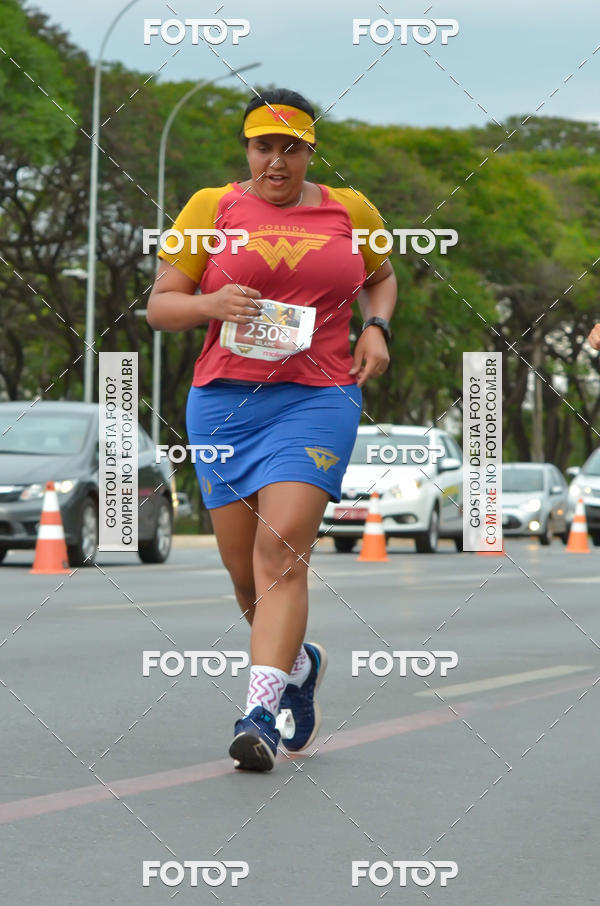 Buy your photos of the eventCorrida Mulher-Maravilha - Bras�lia on Fotop