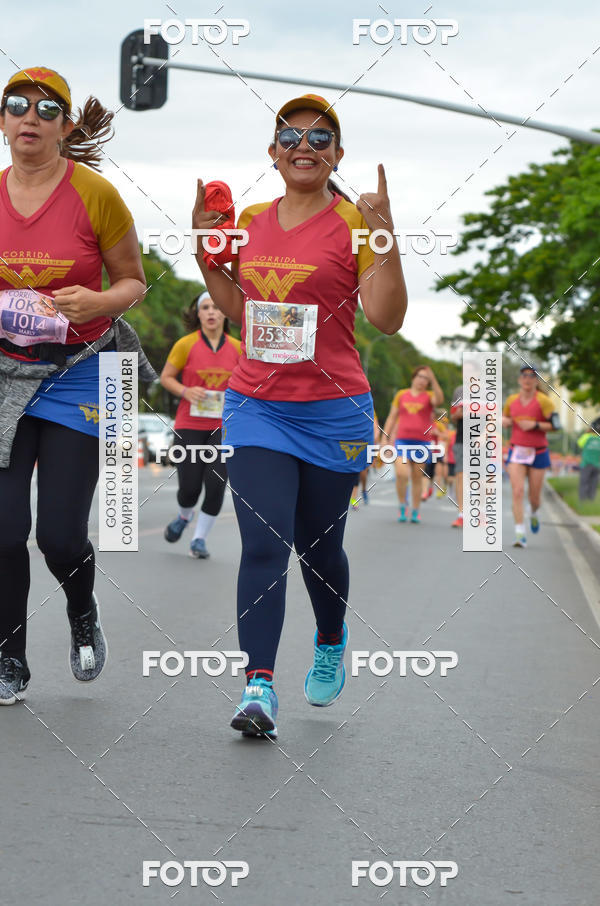 Buy your photos of the eventCorrida Mulher-Maravilha - Bras�lia on Fotop